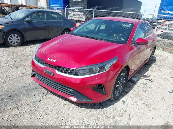 3KPF34AD7NE521158 2022 KIA FORTE - Image 2