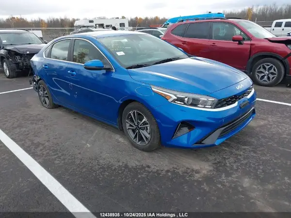 3KPF34AD7NE535979 2022 KIA FORTE - Image 1