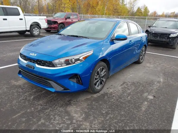 3KPF34AD7NE535979 2022 KIA FORTE - Image 2