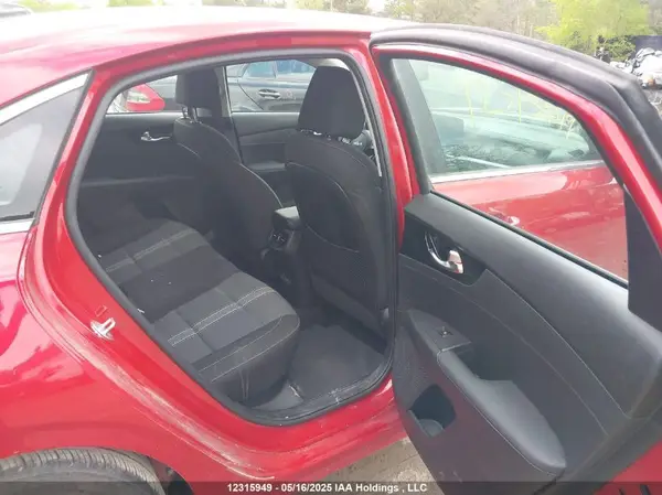 3KPF34AD7PE558973 2023 KIA FORTE - Image 8