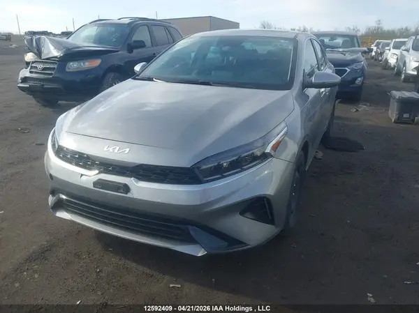 3KPF34AD7PE571383 2023 KIA FORTE - Image 2