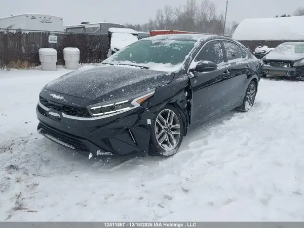 3KPF34AD7PE576423 2023 KIA FORTE - Image 2