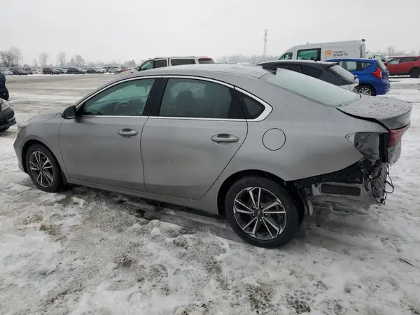 3KPF34AD7PE577930 2023 KIA FORTE - Image 2