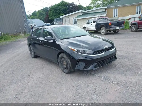 3KPF34AD7PE595375 2023 KIA FORTE - Image 1