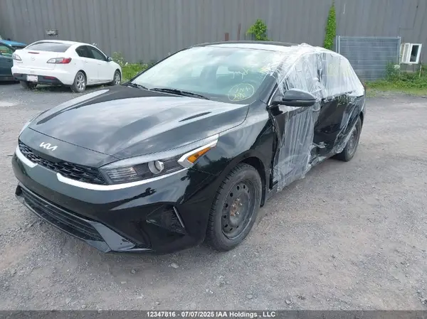 3KPF34AD7PE595375 2023 KIA FORTE - Image 2