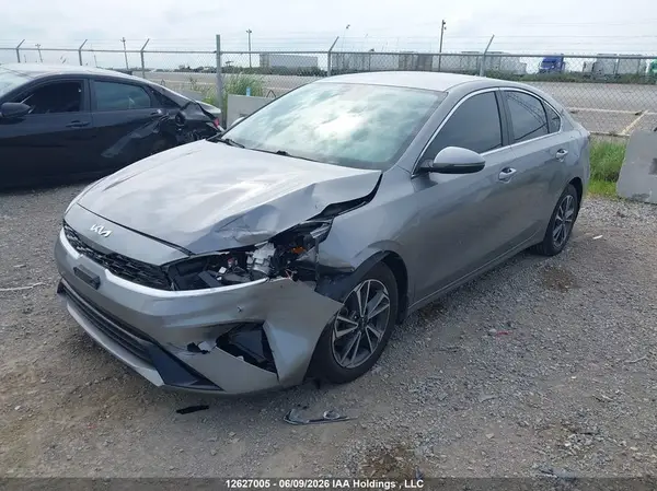 3KPF34AD7PE624812 2023 KIA FORTE - Image 2
