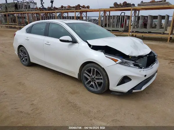 3KPF34AD7RE814046 2024 KIA FORTE - Image 1