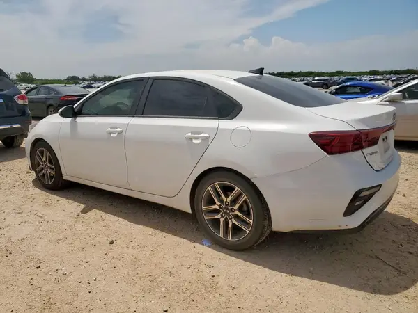 3KPF34AD8KE013065 2019 KIA FORTE - Image 2