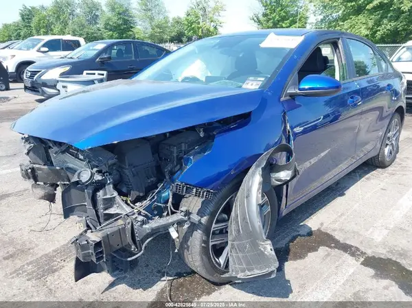 3KPF34AD8KE019061 2019 KIA FORTE - Image 2