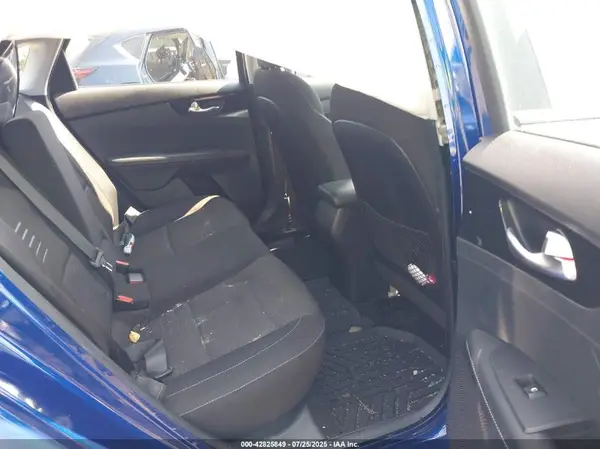 3KPF34AD8KE019061 2019 KIA FORTE - Image 8