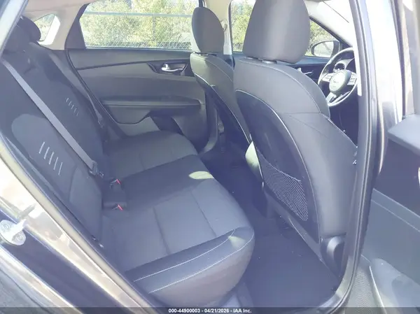 3KPF34AD8KE021571 2019 KIA FORTE - Image 8