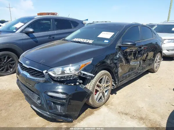 3KPF34AD8KE021781 2019 KIA FORTE - Image 2