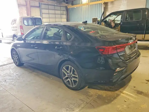 3KPF34AD8KE022963 2019 KIA FORTE - Image 2