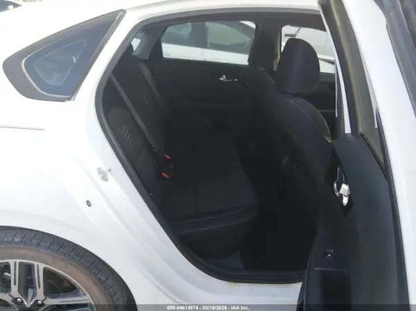 3KPF34AD8KE025992 2019 KIA FORTE - Image 8