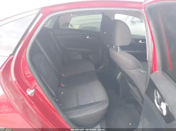 3KPF34AD8KE042257 2019 KIA FORTE - Image 8
