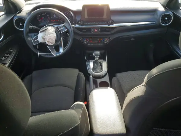 3KPF34AD8KE044283 2019 KIA FORTE - Image 8