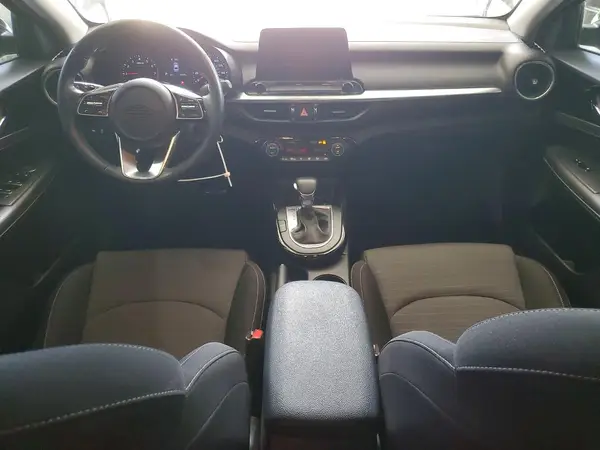 3KPF34AD8KE072696 2019 KIA FORTE - Image 8