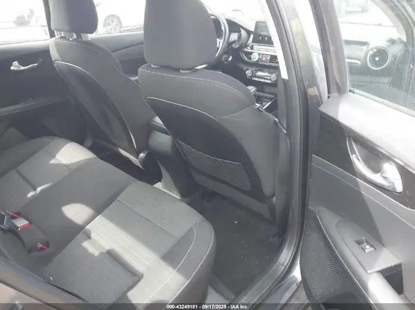 3KPF34AD8KE079180 2019 KIA FORTE - Image 8