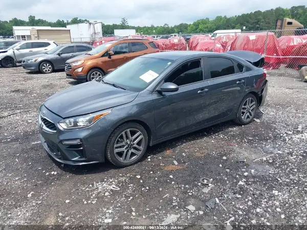 3KPF34AD8KE110556 2019 KIA FORTE - Image 2