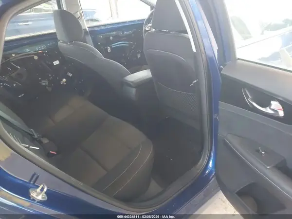 3KPF34AD8KE134839 2019 KIA FORTE - Image 8