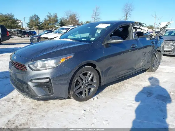 3KPF34AD8LE246736 2020 KIA FORTE - Image 2