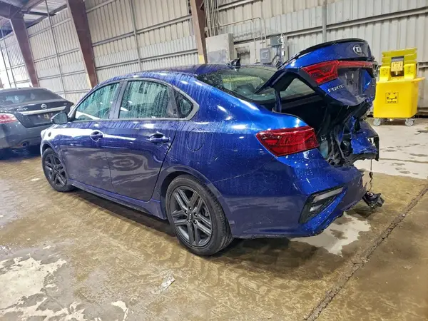 3KPF34AD8ME286560 2021 KIA FORTE - Image 2