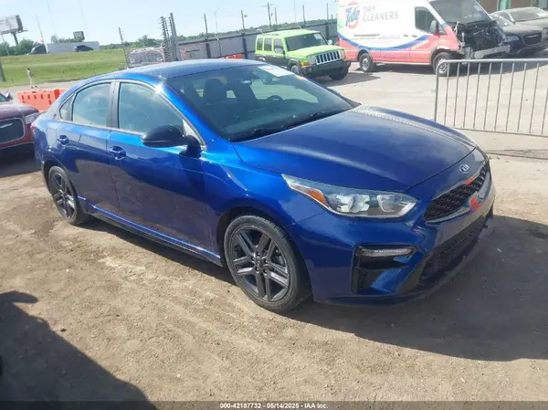 3KPF34AD8ME309688 2021 KIA FORTE - Image 1