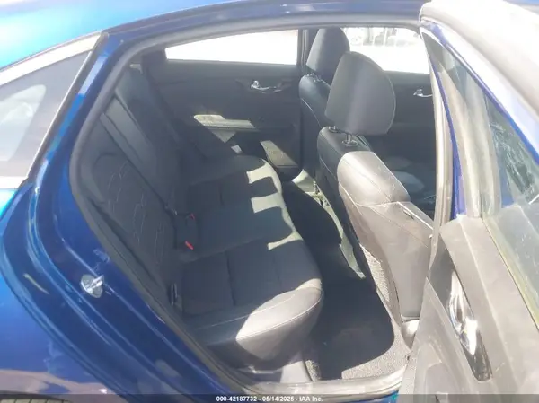 3KPF34AD8ME309688 2021 KIA FORTE - Image 8