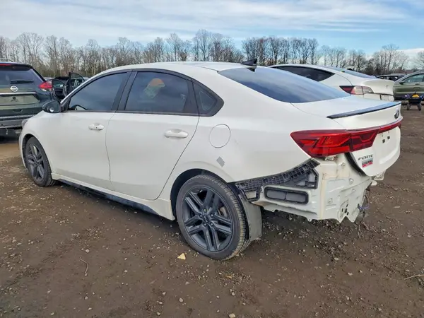 3KPF34AD8ME340679 2021 KIA FORTE - Image 2