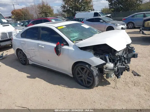 3KPF34AD8ME379448 2021 KIA FORTE - Image 1