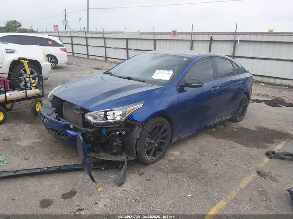 3KPF34AD8ME397836 2021 KIA FORTE - Image 2