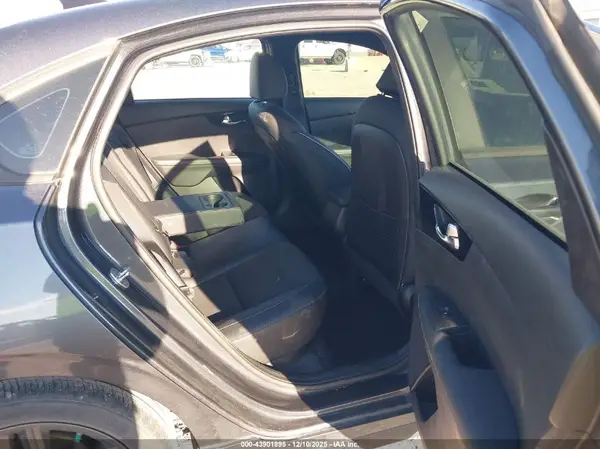 3KPF34AD8ME410858 2021 KIA FORTE - Image 8