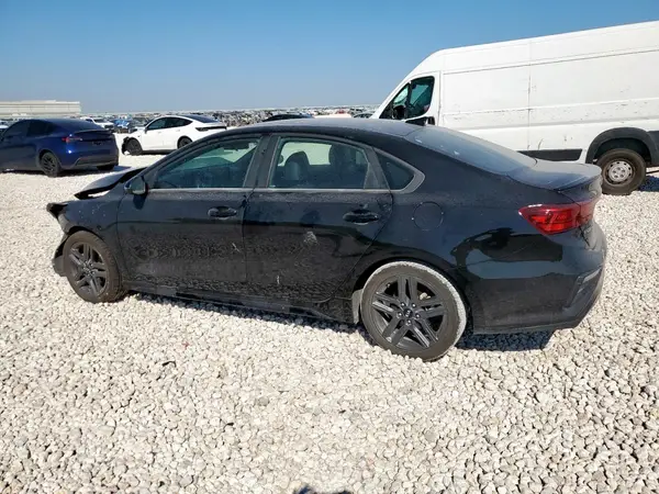 3KPF34AD8ME418880 2021 KIA FORTE - Image 2
