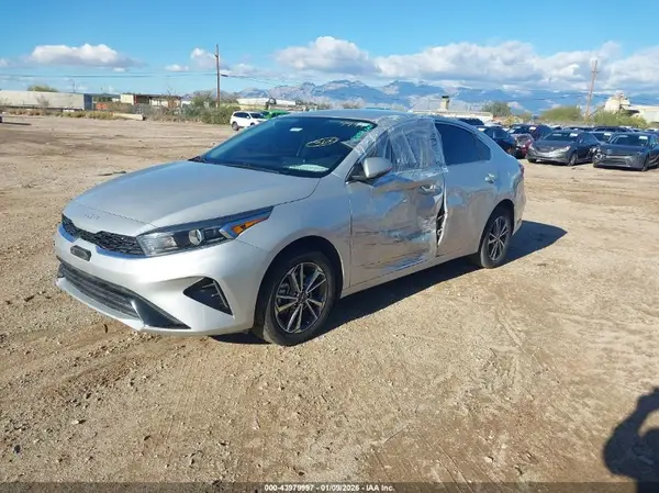 3KPF34AD8NE442582 2022 KIA FORTE - Image 2