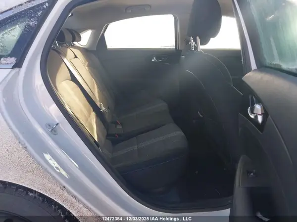 3KPF34AD8NE480832 2022 KIA FORTE - Image 8