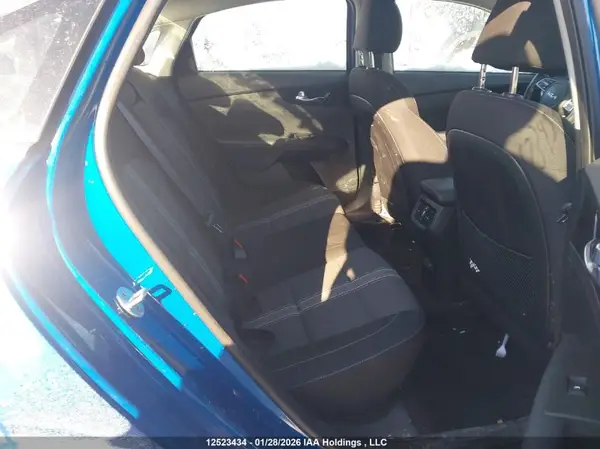 3KPF34AD8NE521458 2022 KIA FORTE - Image 8