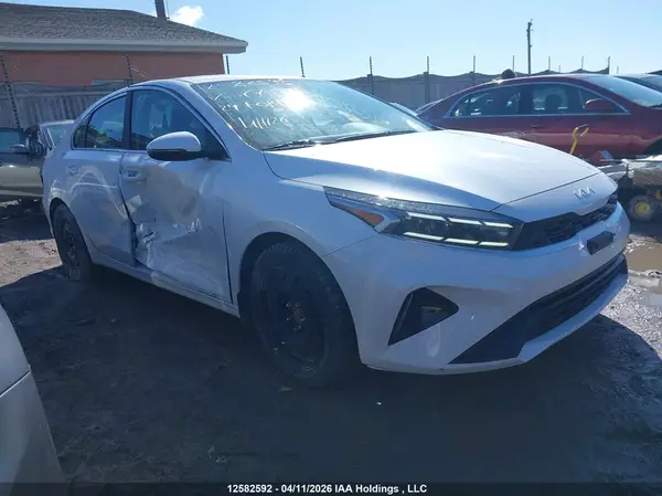 3KPF34AD8RE773491 2024 KIA FORTE - Image 1