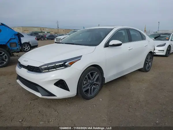 3KPF34AD8RE799315 2024 KIA FORTE - Image 2