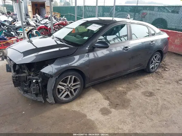 3KPF34AD9KE007520 2019 KIA FORTE - Image 2