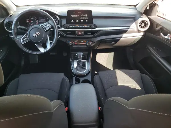 3KPF34AD9KE007579 2019 KIA FORTE - Image 8