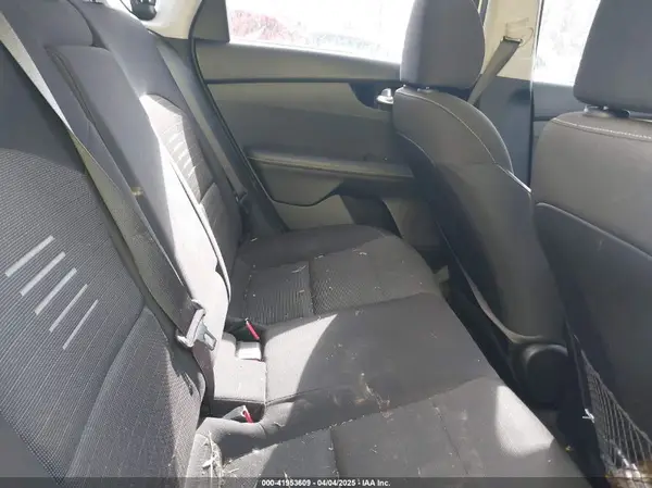 3KPF34AD9KE013236 2019 KIA FORTE - Image 8