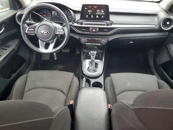 3KPF34AD9KE014502 2019 KIA FORTE - Image 8