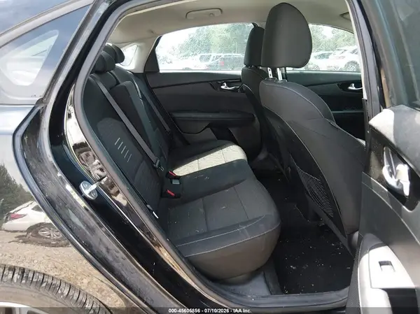 3KPF34AD9KE022714 2019 KIA FORTE - Image 8
