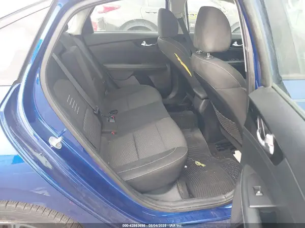 3KPF34AD9KE023670 2019 KIA FORTE - Image 8