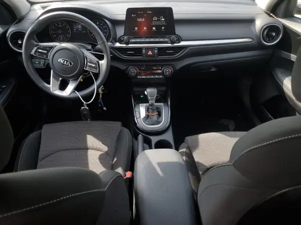 3KPF34AD9KE025158 2019 KIA FORTE - Image 8