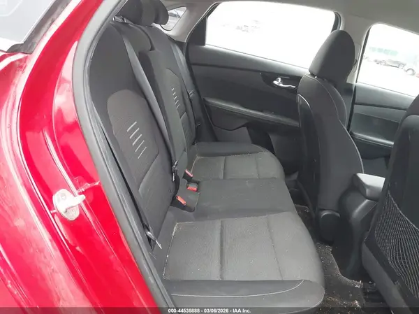 3KPF34AD9KE042266 2019 KIA FORTE - Image 8