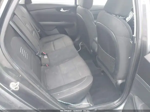 3KPF34AD9KE052697 2019 KIA FORTE - Image 8