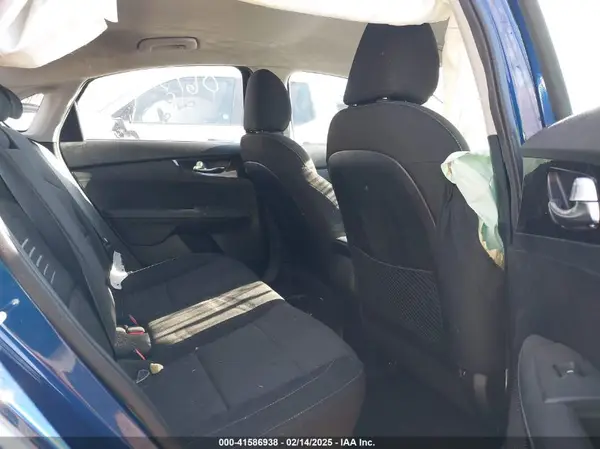 3KPF34AD9KE064512 2019 KIA FORTE - Image 8