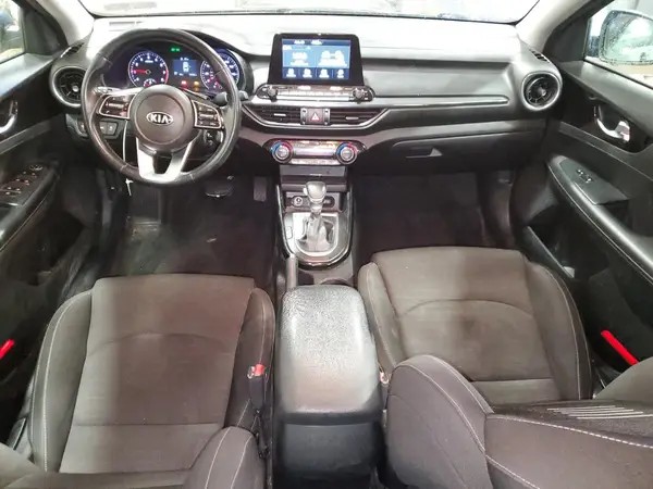 3KPF34AD9KE095811 2019 KIA FORTE - Image 8