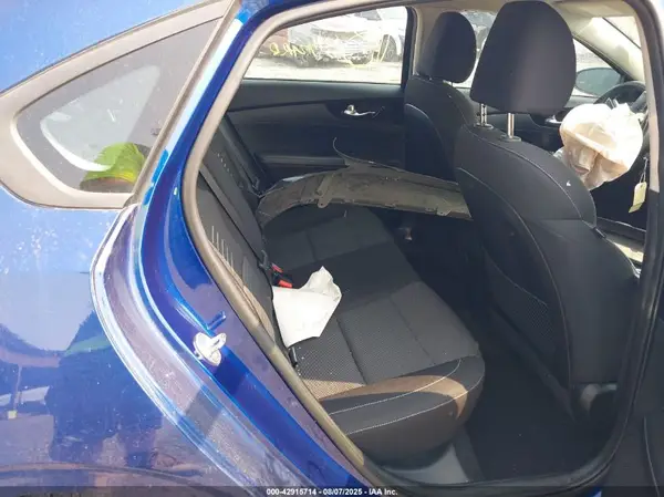 3KPF34AD9KE110324 2019 KIA FORTE - Image 8